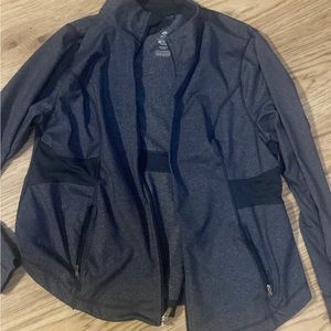 Xxl old navy active jacket w hoodie & thumb holes